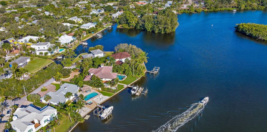 Casa en Jupiter, Florida 4 dormitorios, 175.4 m2 № 1208045