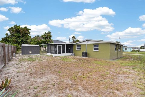 Casa en venta en Tampa, Florida, 3 dormitorios, 85.93 m2 № 2167468 - foto 19