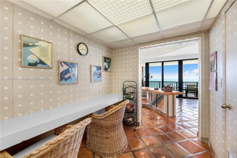 Copropriété à vendre à Bal Harbour, Floride: 3 chambres, 218.6 m2 № 1979660 - photo 10