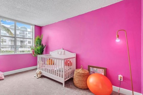 Copropriété à vendre à Miami, Floride: 2 chambres, 109.16 m2 № 2015531 - photo 10