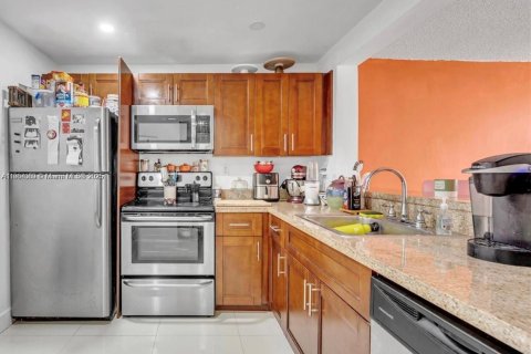 Copropriété à vendre à Miami, Floride: 2 chambres, 109.16 m2 № 2015531 - photo 6