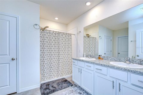 Villa ou maison à vendre à Zephyrhills, Floride: 4 chambres, 169.83 m2 № 2137964 - photo 21