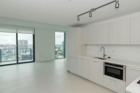 Copropriété à vendre à Miami, Floride: 2 chambres, 87.7 m2 № 1934528 - photo 2