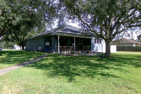 House in Dover, Florida 4 bedrooms, 237.18 sq.m. № 1866187 - photo 22