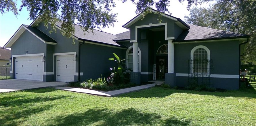 House in Dover, Florida 4 bedrooms, 237.18 sq.m. № 1866187
