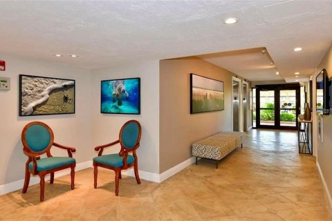 Condo in Sarasota, Florida, 2 bedrooms  № 2395894 - photo 7