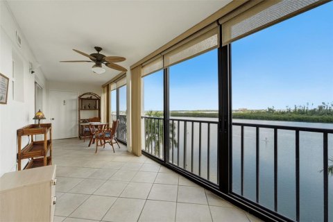Condo in Sarasota, Florida, 2 bedrooms  № 2395894 - photo 30