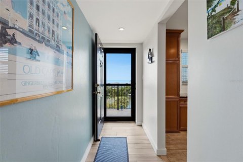 Condo in Sarasota, Florida, 2 bedrooms  № 2395894 - photo 9