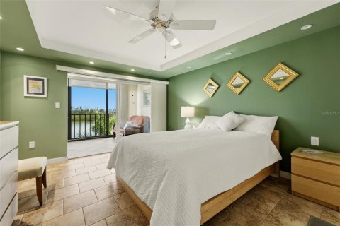 Condo in Sarasota, Florida, 2 bedrooms  № 2395894 - photo 24