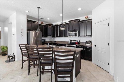 Villa ou maison à vendre à Kissimmee, Floride: 4 chambres, 188.31 m2 № 2208349 - photo 10