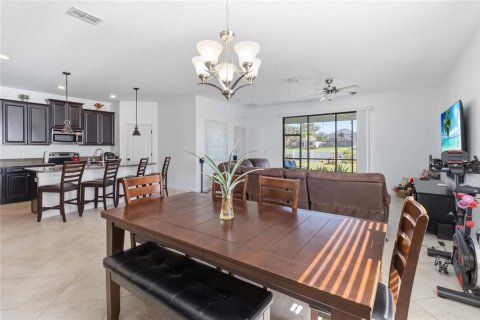 Villa ou maison à vendre à Kissimmee, Floride: 4 chambres, 188.31 m2 № 2208349 - photo 7