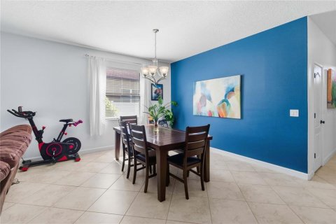 Villa ou maison à vendre à Kissimmee, Floride: 4 chambres, 188.31 m2 № 2208349 - photo 6