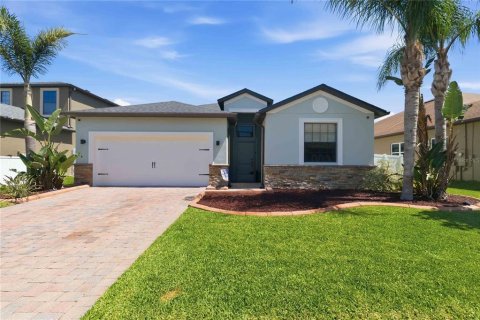 Villa ou maison à Kissimmee, Floride 4 chambres, 188.31 m2 № 2208349