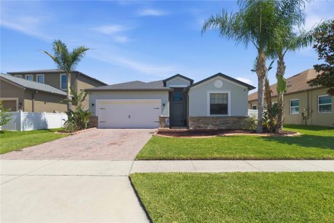 Villa ou maison à vendre à Kissimmee, Floride: 4 chambres, 188.31 m2 № 2208349 - photo 2