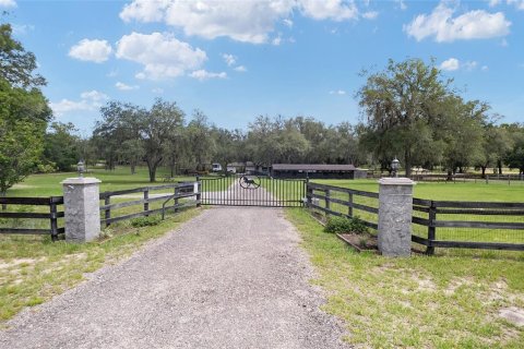 Casa en venta en Morriston, Florida, 4 dormitorios, 183.76 m2 № 2230291 - foto 3
