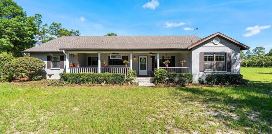 Casa en Morriston, Florida 4 dormitorios, 183.76 m2 № 2230291
