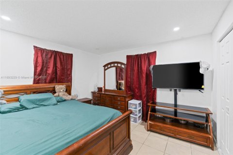 Villa ou maison à louer à West Palm Beach, Floride: 3 chambres, 124.49 m2 № 1945668 - photo 19