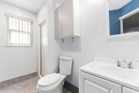 Villa ou maison à louer à West Palm Beach, Floride: 3 chambres, 124.49 m2 № 1945668 - photo 22