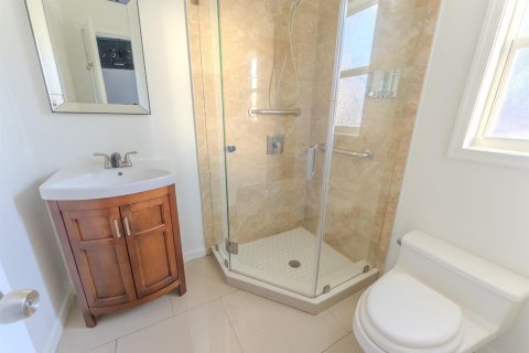 Casa en alquiler en Hollywood, Florida, 3 dormitorios, 72.46 m2 № 2278954 - foto 14