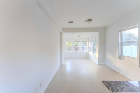 Casa en alquiler en Hollywood, Florida, 3 dormitorios, 72.46 m2 № 2278954 - foto 13
