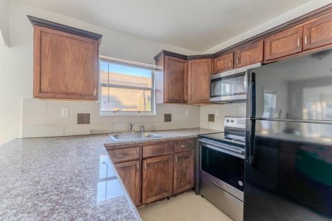 Casa en alquiler en Hollywood, Florida, 3 dormitorios, 72.46 m2 № 2278954 - foto 11