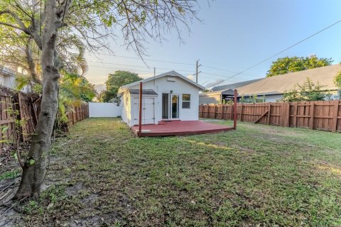Casa en alquiler en Hollywood, Florida, 3 dormitorios, 72.46 m2 № 2278954 - foto 5