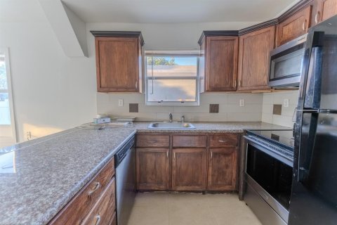 Casa en alquiler en Hollywood, Florida, 3 dormitorios, 72.46 m2 № 2278954 - foto 12