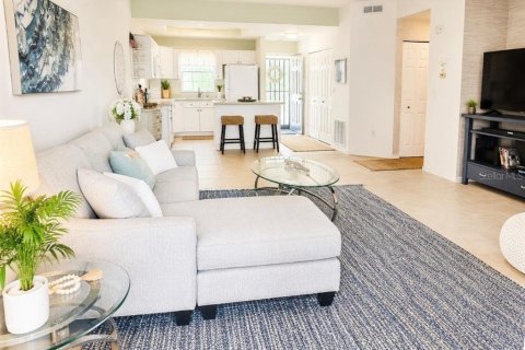 Copropriété à vendre à Sarasota, Floride: 2 chambres, 99.22 m2 № 2152196 - photo 8
