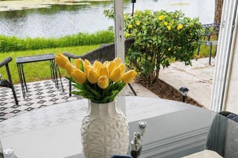 Copropriété à vendre à Sarasota, Floride: 2 chambres, 99.22 m2 № 2152196 - photo 19