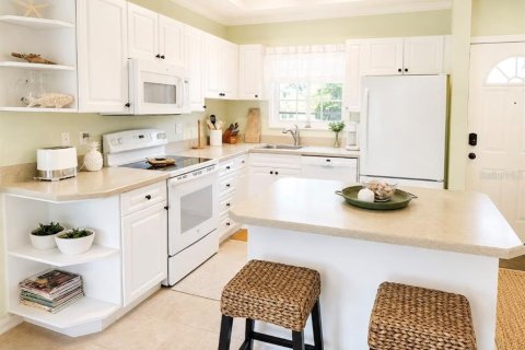Copropriété à vendre à Sarasota, Floride: 2 chambres, 99.22 m2 № 2152196 - photo 9