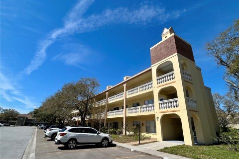 Condominio en venta en Clearwater, Florida, 2 dormitorios, 102.19 m2 № 1550575 - foto 1