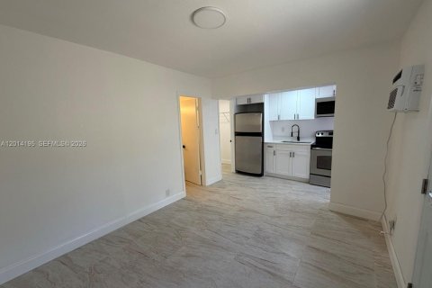 Appartement à louer à Miami, Floride: 231.79 m2 № 2076204 - photo 2
