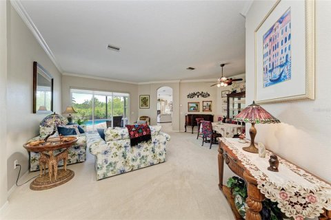 House in Bradenton, Florida 4 bedrooms, 237.83 sq.m. № 1637567 - photo 6