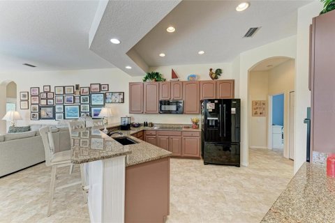 House in Bradenton, Florida 4 bedrooms, 237.83 sq.m. № 1637567 - photo 13