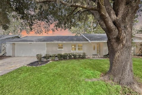 Villa ou maison à vendre à Crystal River, Floride: 2 chambres, 130.99 m2 № 1839016 - photo 1