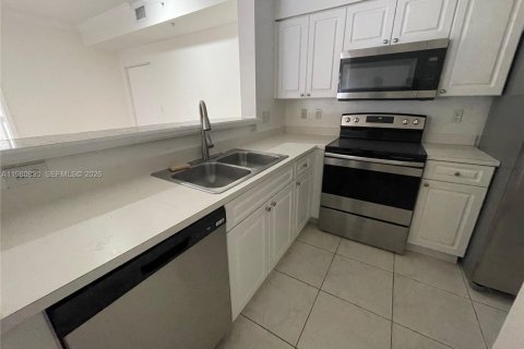 Condominio en alquiler en Miami, Florida, 3 dormitorios, 111.67 m2 № 2044172 - foto 6