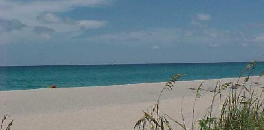 Propiedad comercial en Riviera Beach, Florida 1 dormitorio, 57.6 m2 № 1228769
