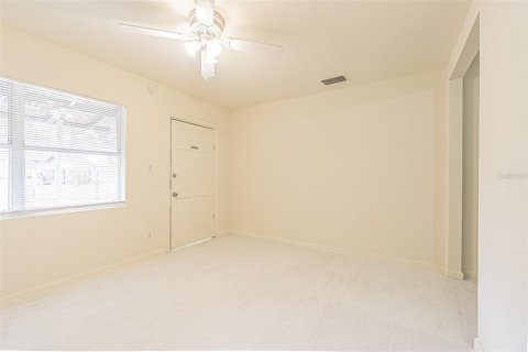 House in Tampa, Florida 2 bedrooms, 74.32 sq.m. № 2258557 - photo 13