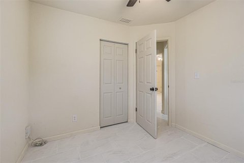 House in Tampa, Florida 2 bedrooms, 74.32 sq.m. № 2258557 - photo 17