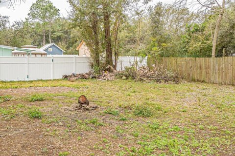 House in Tampa, Florida 2 bedrooms, 74.32 sq.m. № 2258557 - photo 7