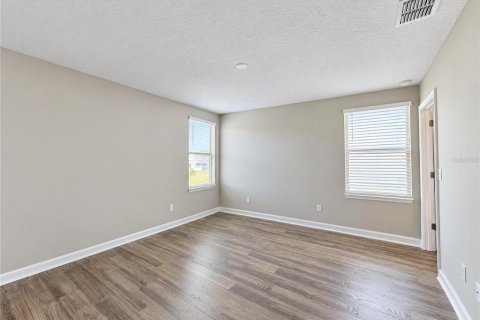 House in Tampa, Florida 5 bedrooms, 356.19 sq.m. № 2426845 - photo 10