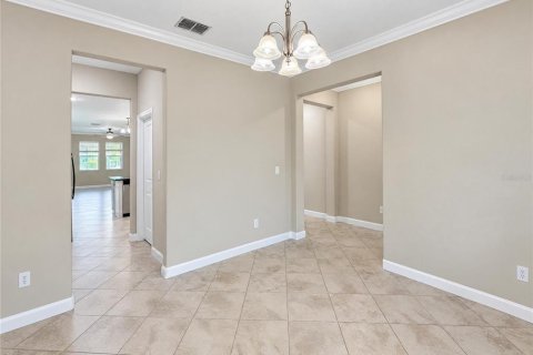 House in Tampa, Florida 5 bedrooms, 356.19 sq.m. № 2426845 - photo 28