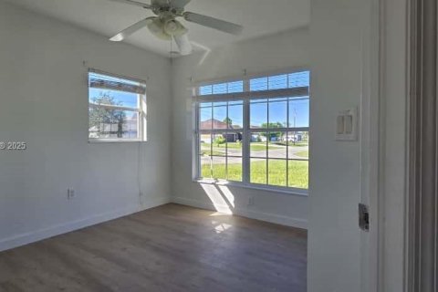 Снять в аренду виллу или дом в Лихай-Эйкерс, Флорида 3 спальни, № 1954713 - фото 15