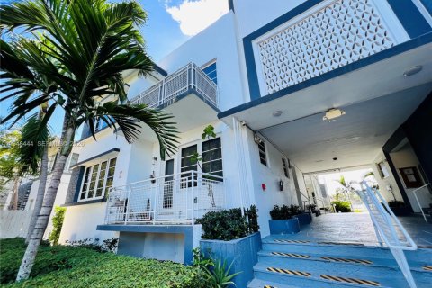 Appartement à louer à Miami Beach, Floride: 1 chambre, 78.97 m2 № 2002771 - photo 20