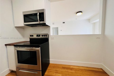 Appartement à louer à Miami Beach, Floride: 1 chambre, 78.97 m2 № 2002771 - photo 8