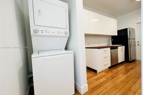 Appartement à louer à Miami Beach, Floride: 1 chambre, 78.97 m2 № 2002771 - photo 15