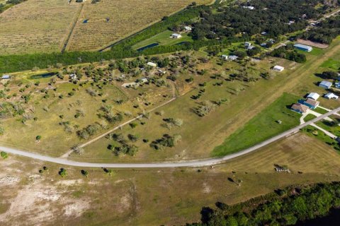 Terreno en venta en Okeechobee, Florida № 2101905 - foto 13