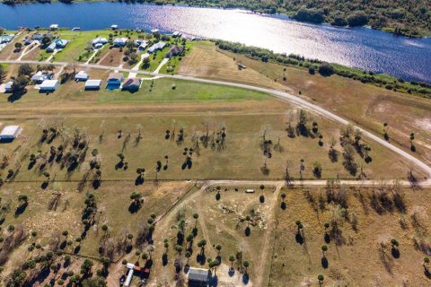 Terreno en venta en Okeechobee, Florida № 2101905 - foto 5