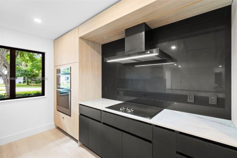 Casa en venta en Pinecrest, Florida, 4 dormitorios, 216.93 m2 № 1970509 - foto 17