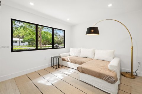 Casa en venta en Pinecrest, Florida, 4 dormitorios, 216.93 m2 № 1970509 - foto 10